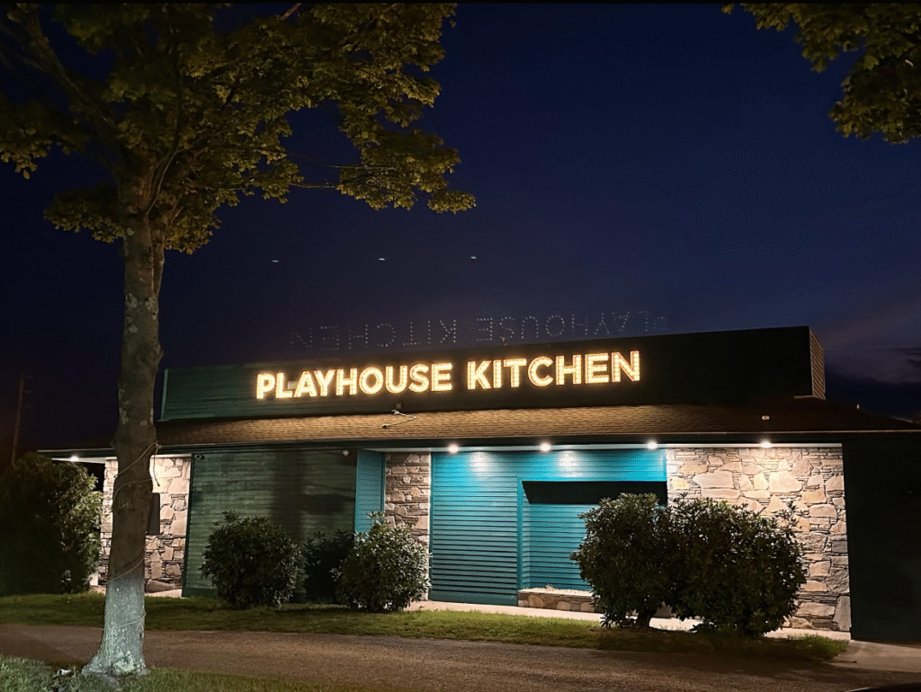 Newport Playhouse Restaurant & Cabaret